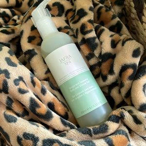 JAFRA Ginger Seaweed Bath & Shower Gel